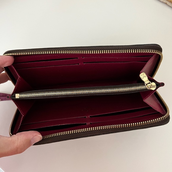 Louis Vuitton Clemence Wallet - Picture 4 of 5